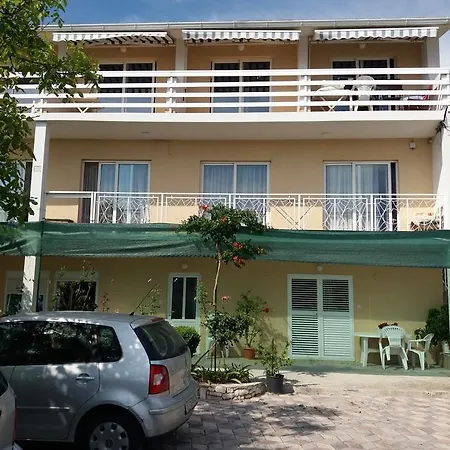 Apartment Duce 13694C